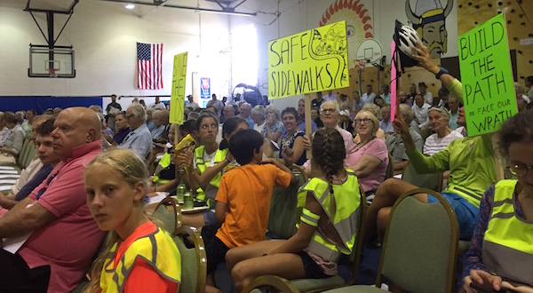 The Yellow Vests of Fishers Island