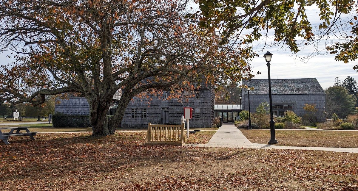 east hampton town hall web